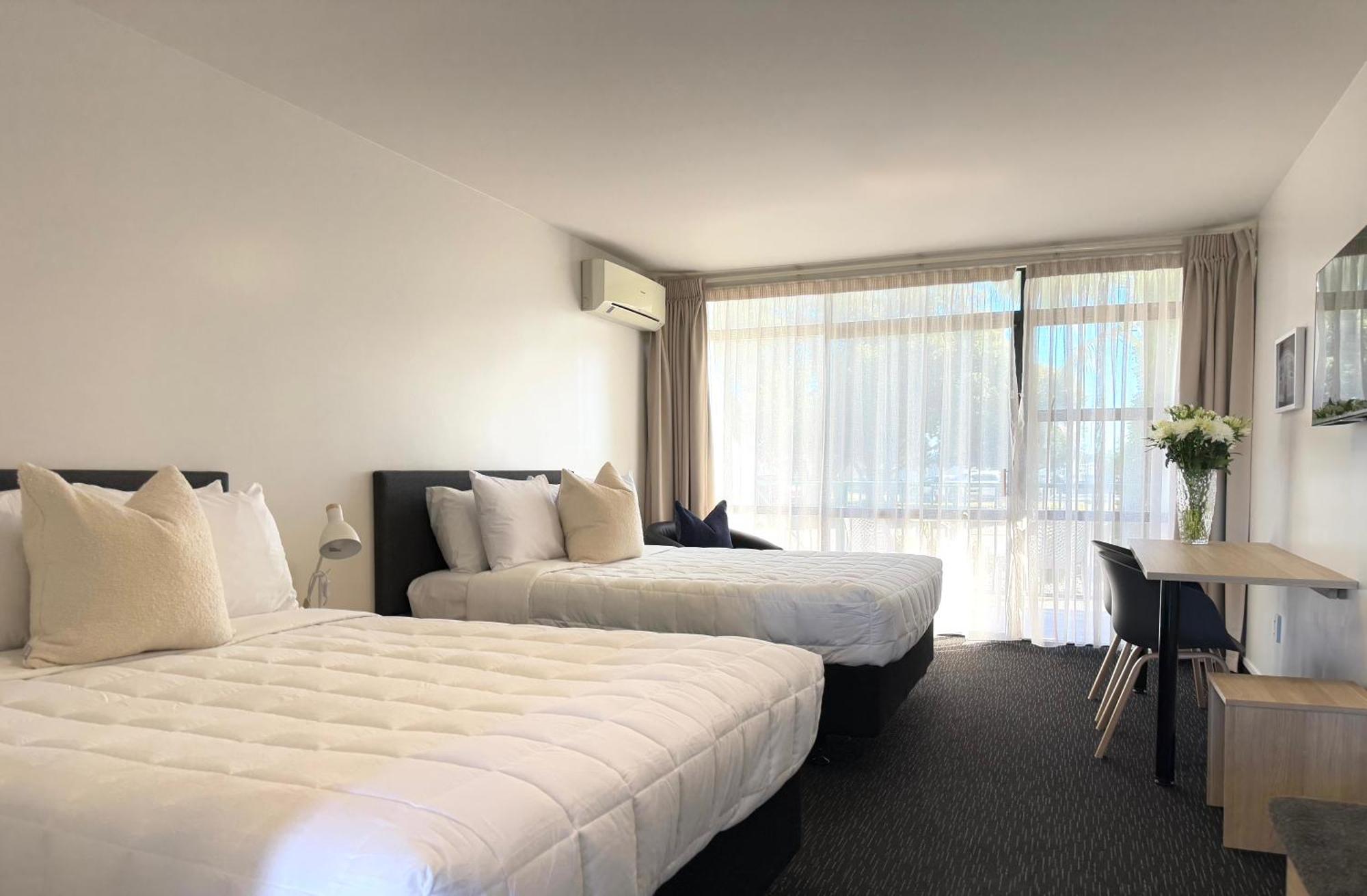 Bluewater Hotel ネーピア エクステリア 写真